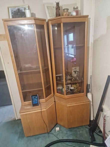 Photo of free 2X display units (Chells SG2) #1