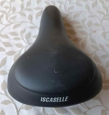 Photo of free bicycle saddle (Hampton Magna CV35) #3