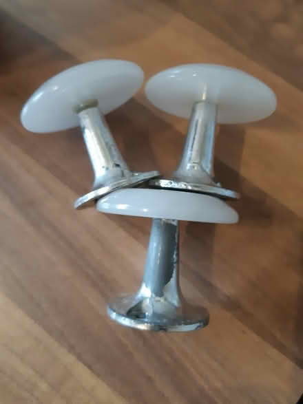 Photo of free White Cupboard Door Knobs With Gold Rose (Orgreave S13) #2
