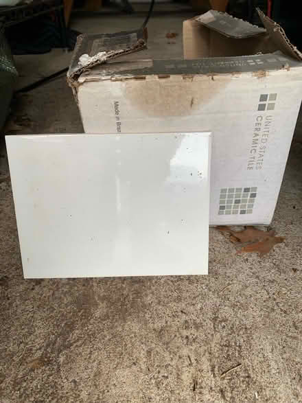 Photo of free 23 white tiles (6x8) (Long Branch (Long Branch (Silver Spring)) #3