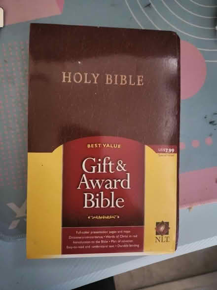 Photo of free Bible NLT (Bradville) #1