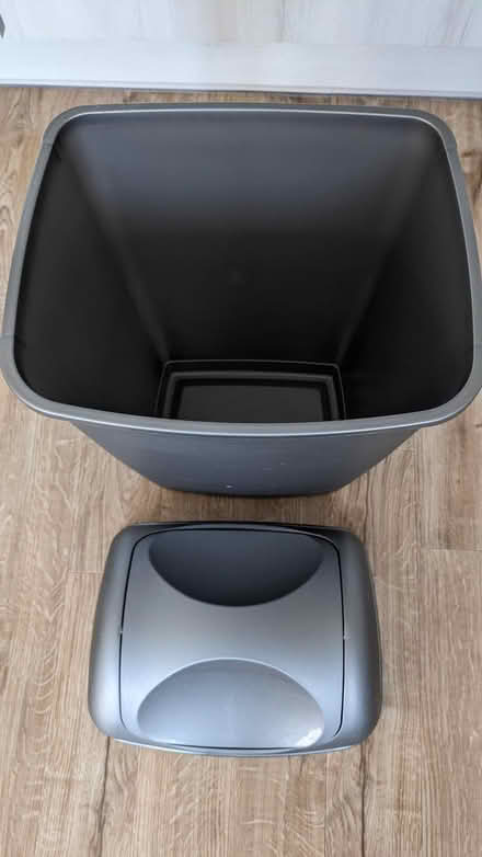 Photo of free Small swing-top bin (City of Ely CP (E Cambs) CB7) #2