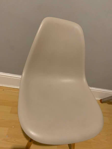Photo of free 1 x Beige chair (N1 Dalston) #3