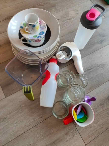 Photo of free Kitchen items (random) (Oxley Park MK4) #1