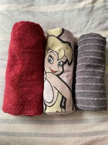 Photo of free X3 bath towels (Southwark SE1) #1