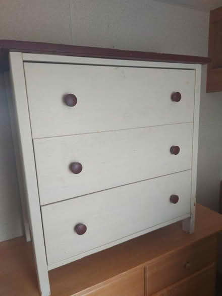 Photo of free white Chest of drawers (Littlehampton) #1