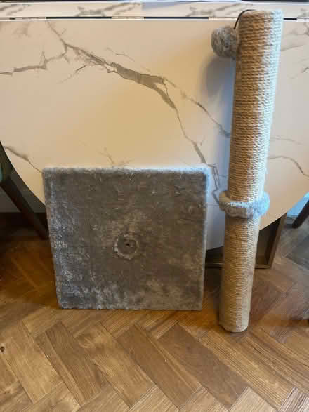 Photo of free Cat scratching post (Tooting Common SW17) #1