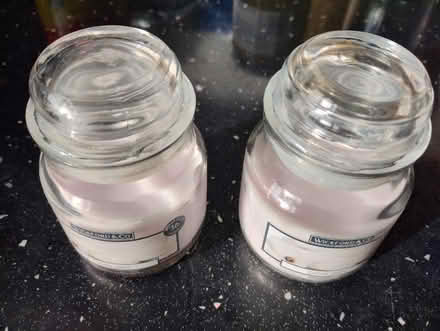 Photo of free 2 new 'clean linen' candles (Cowplain) #1
