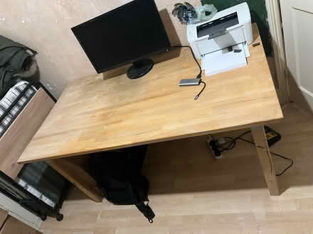 Photo of free Desk (Hammersmith) #2
