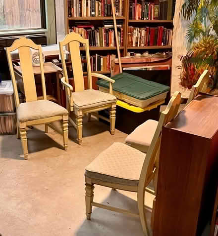 Photo of free Vintage dining chairs 6 (Northwest Austin) #2