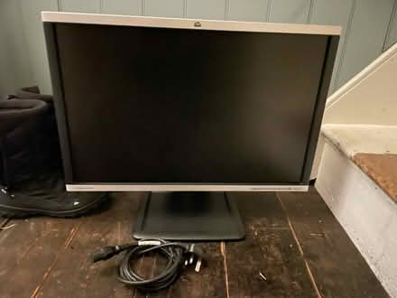Photo of free 24” HP Compaq Monitor (Hassocks, BN6) #1