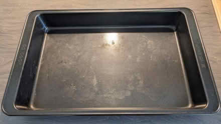 Photo of free Large roasting tin (City of Ely CP (E Cambs) CB7) #3