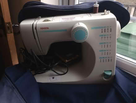 Photo of free Singer Sewing Machine (Betchworth) #1