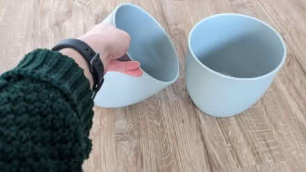 Photo of free x2 medium-size indoor plant pots (City of Ely CP (E Cambs) CB7) #3