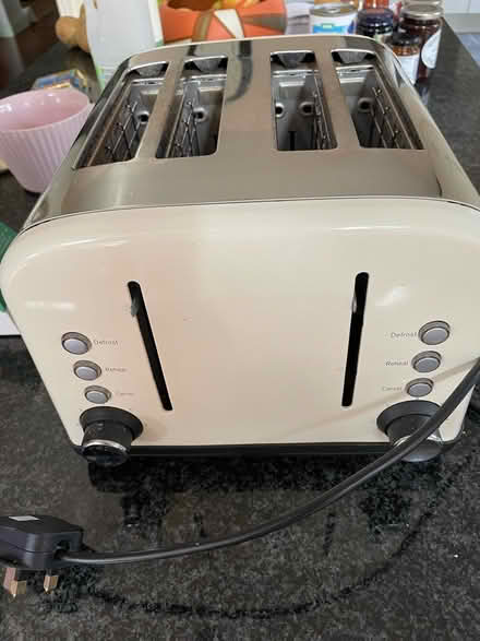 Photo of free 4 slice toaster (Brownswood, MK7) #4