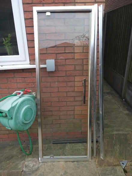 Photo of free Shower door (WN8) #1
