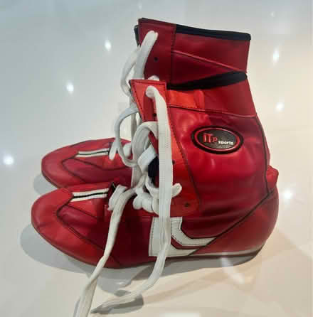 Photo of free Men’s Boxing boots size 9 (South Kirkby WF9) #2