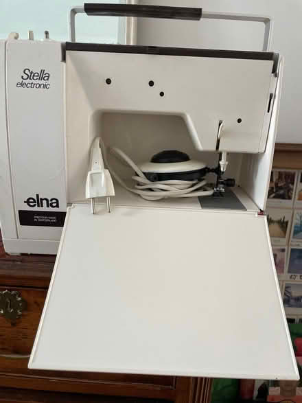 Photo of free European plug sewing machine (Maidenhead SL6) #3
