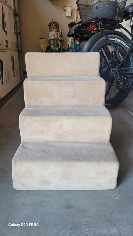 Photo of free Dog steps 4 tier foam (Racetrack and Newport 89015) #2