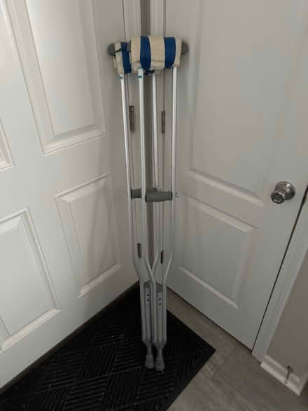 Photo of free Crutches (aluminum) (Mount Laurel) #1
