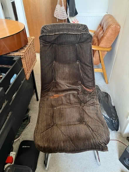 Photo of free Dinning / office chair (N7 Liverpool Road) #1