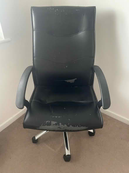 Photo of free Office chair (Shefford SG17) #1