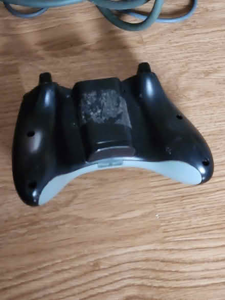 Photo of free Xbox 360 (SO15) #2