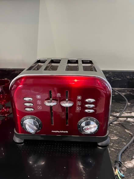 Photo of free Red toaster (Kingswood KT20) #1