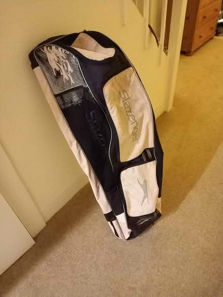 Photo of free Slazenger hockey bag (KIngston KT1) #2