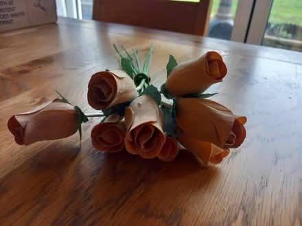 Photo of free Wooden roses (Welwyn, Oaklands. AL6) #1