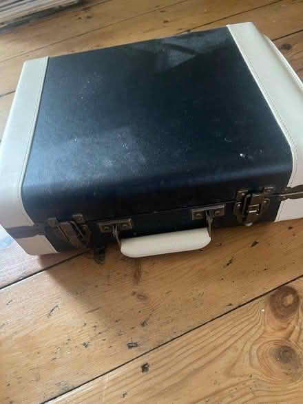 Photo of free Suitcase vinyl player (Wood Green N22) #1
