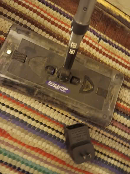 Photo of free Cordless vacuum (Columbia Heights) #2