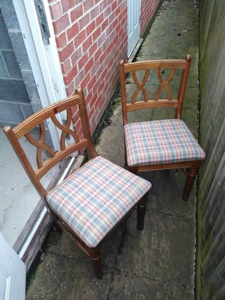 Photo of free Two chairs in very good condition (Spencer Place RG21) #1