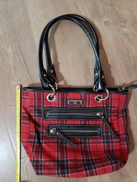 Photo of free Purses (Leavells Crossing in Spotsy) #1