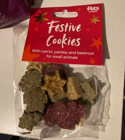 Photo of free Guinea pig food and hay (Glasgow Parkhead G31) #4