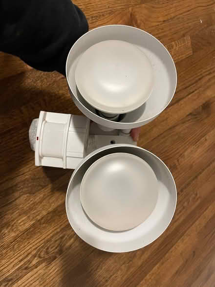 Photo of free Motion sensing floodlight (Rainier Beach) #1