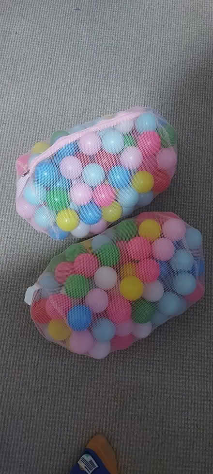 Photo of free Pit Balls (Tooting) #1