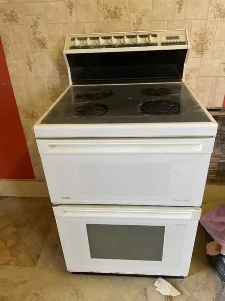 Photo of free Electric cooker (Presteigne LD8) #1