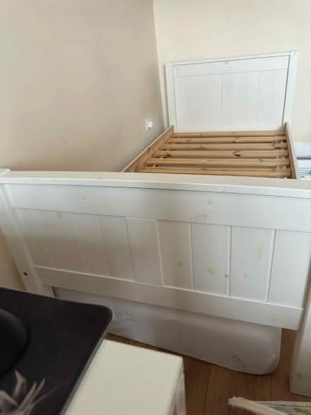 Photo of free White wood single bed (South Kensington SW10) #1