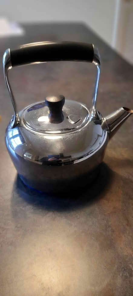 Photo of free Stove top kettle with some corrosion (Shap CA10) #2