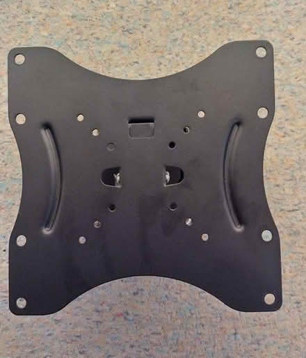 Photo of free TV wall bracket (Newbury Racecourse RG14) #2