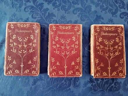Photo of free Works of Shakespeare (Bagshot GU19) #2
