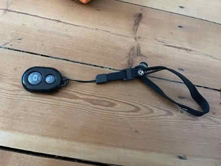 Photo of free Smartphone Bluetooth Camera Remote Control (CT1) #1