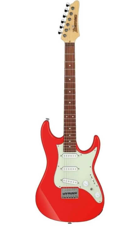 Photo of guitars and guitar parts (Heartland) #1