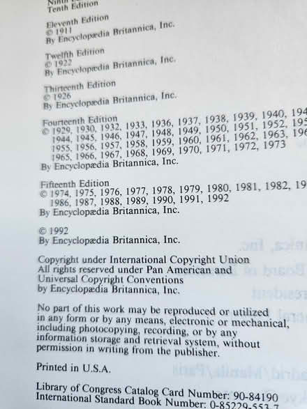 Photo of free 1992 Encyclopedia Brittanica (Woodacre) #2