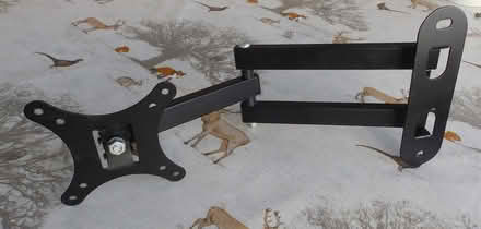 Photo of free TV Wall Mount - for smaller TVs (Stowmarket (IP14)) #1