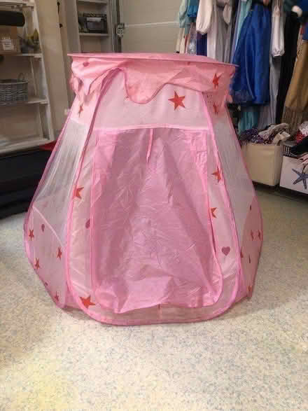 Photo of free Play tent (Ashton CH3) #2