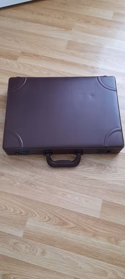 Photo of free Attaché Case (Springfield CM2) #2