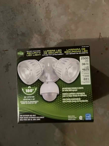 Photo of free Motion detector light (Ballpond area) #1