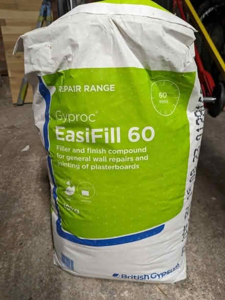 Photo of free 1 x 10kg bag of Giproc Easifill mix wall repair/filler mix, (Malvern Wells WR14) #1
